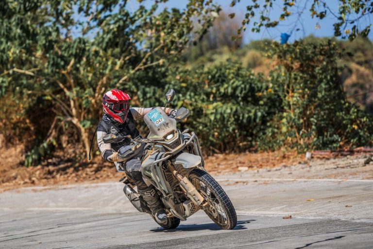 CFMoto 450 MT. Lekkość koncepcji