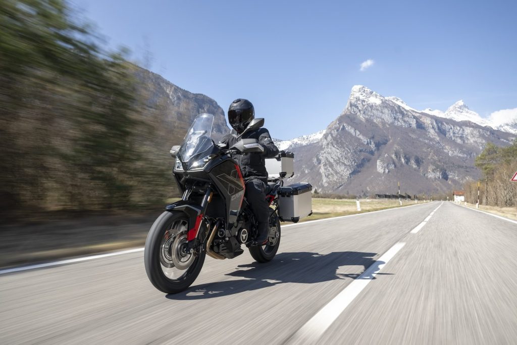 Moto Morini X-Cape 700. Wojownik gotowy na każde wyzwanie