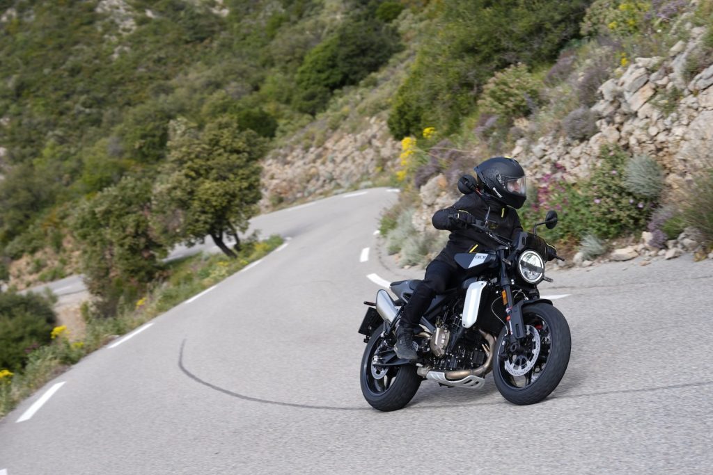 Husqvarna Svartpilen 801. A jednak fajny!
