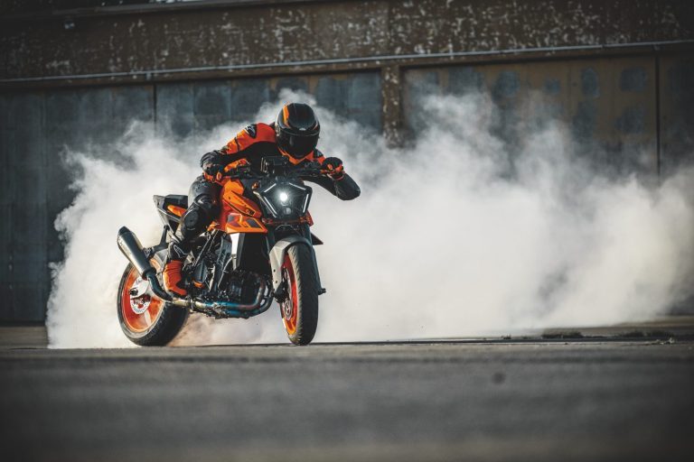 KTM uratowany! Bajaj zostaje większościowym udziałowcem